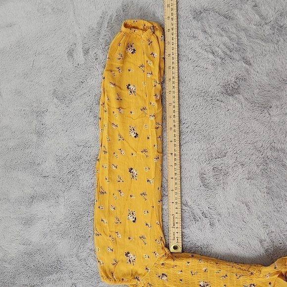 Hollister yellow cropped floral top - Picture 8 of 9